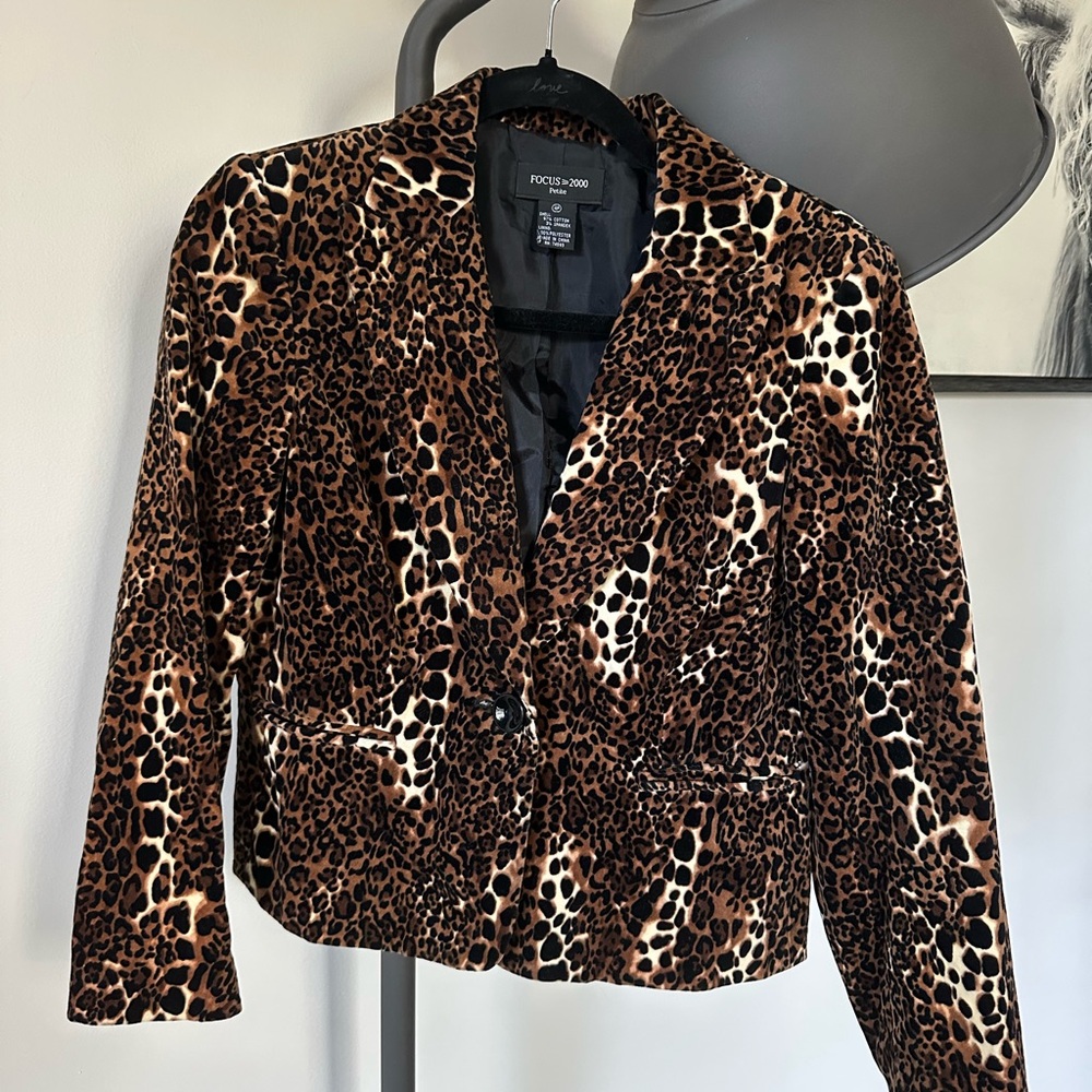 Focus 2000 Leopard Print Blazer - image 1